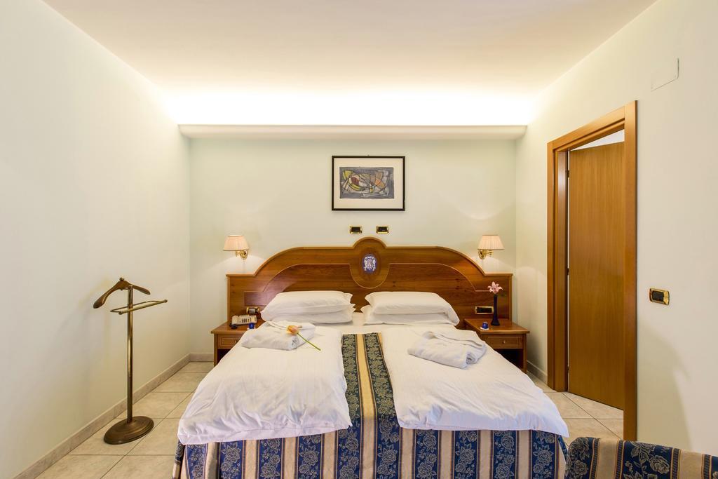 Hotel Ambassador Tortoreto Camera foto