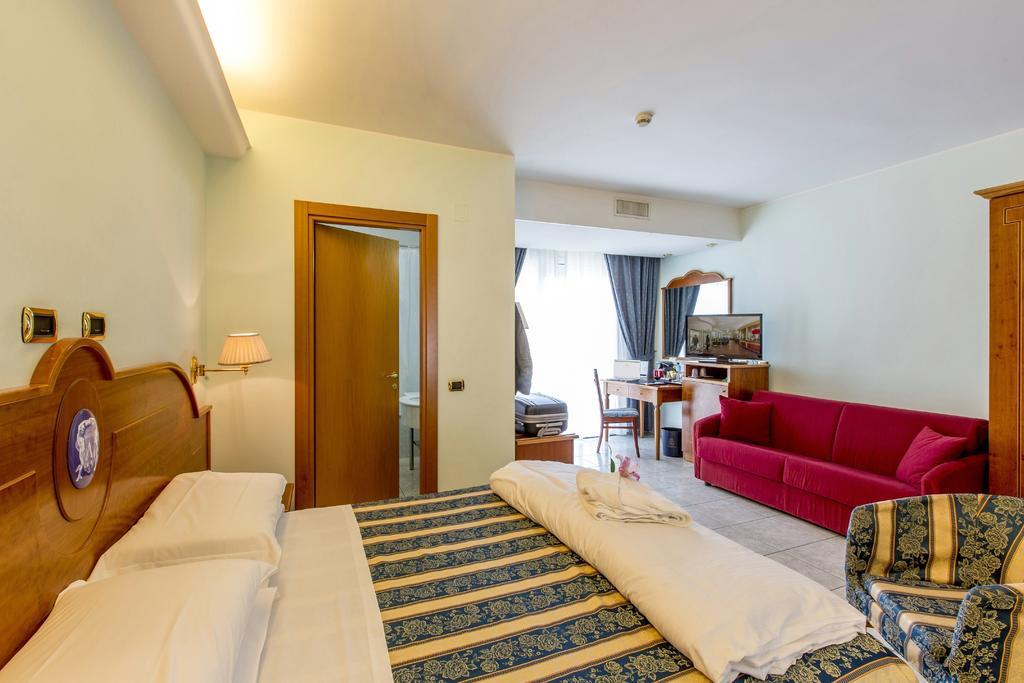 Hotel Ambassador Tortoreto Camera foto