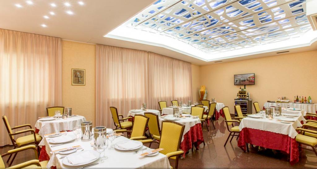 Hotel Ambassador Tortoreto Esterno foto