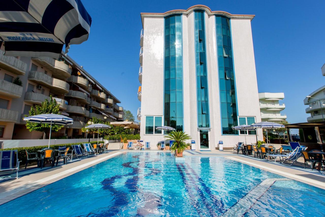 Hotel Ambassador Tortoreto Esterno foto